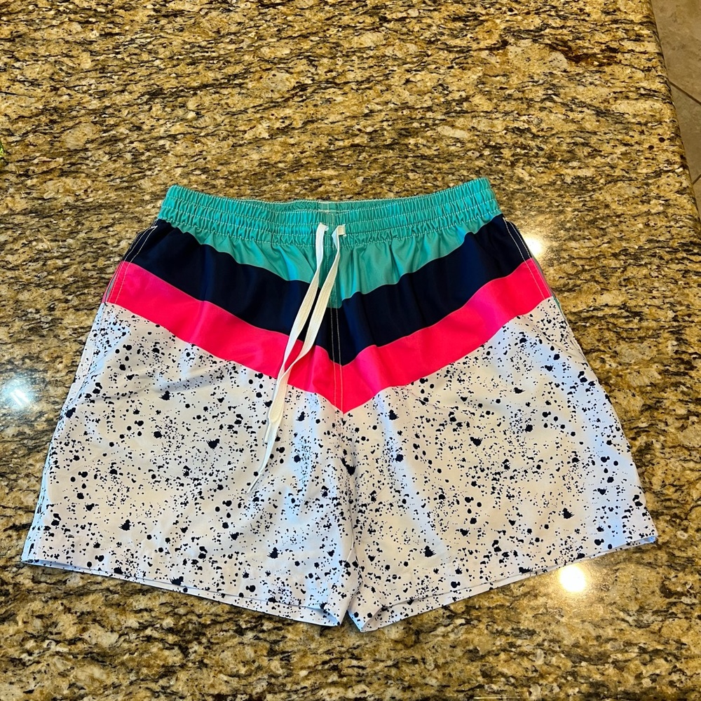 Chubbies Swim Trunks / Shorts - THE AQUATIC LIBATIONS 5.5” inseam